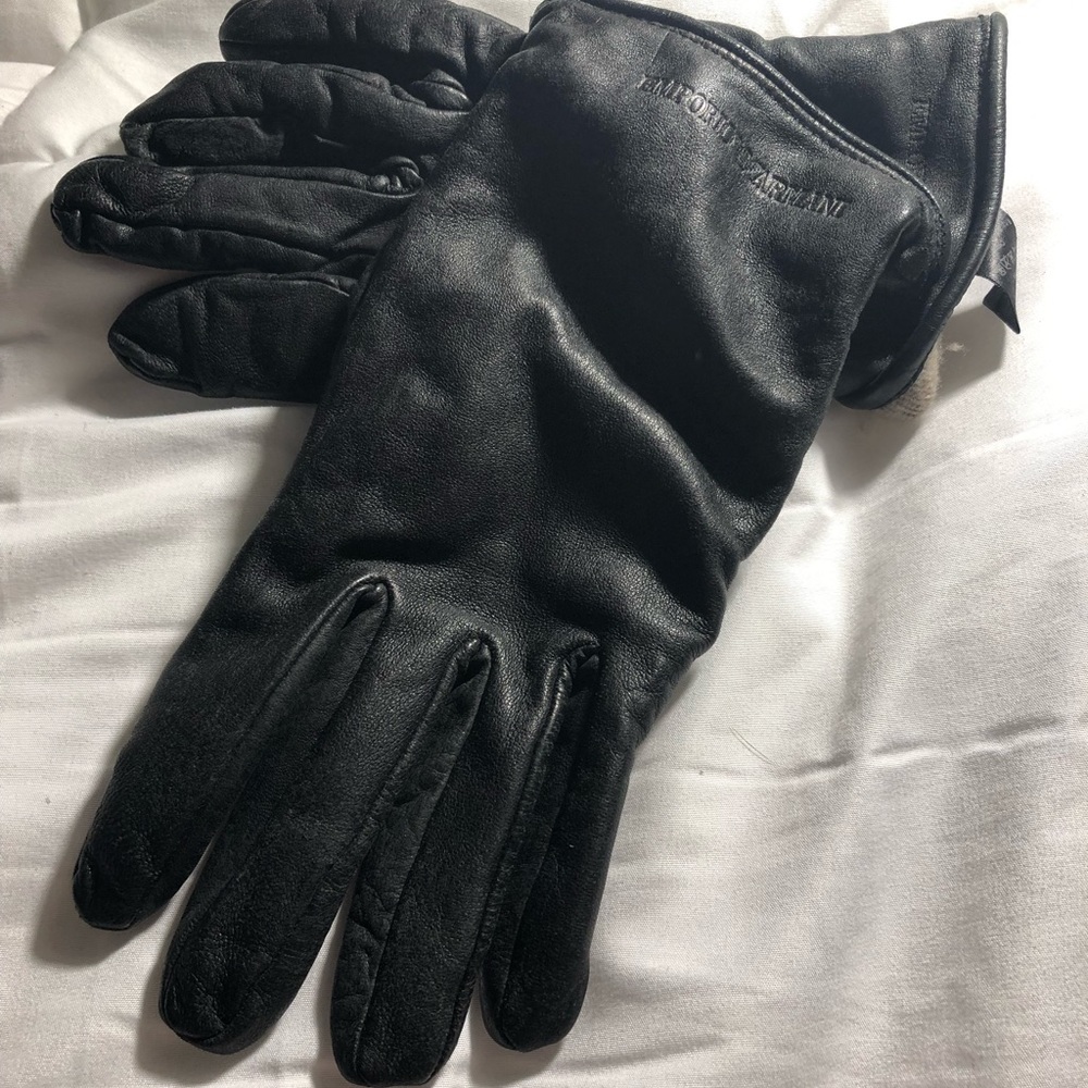 🎁❄️   Armani (250$ msrp) barely used leather mits